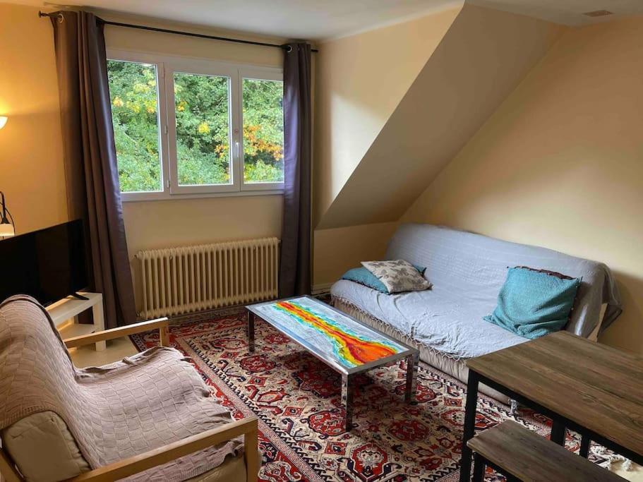 Grand Appartement Au Calme 2 Chambres 坎佩尔 外观 照片